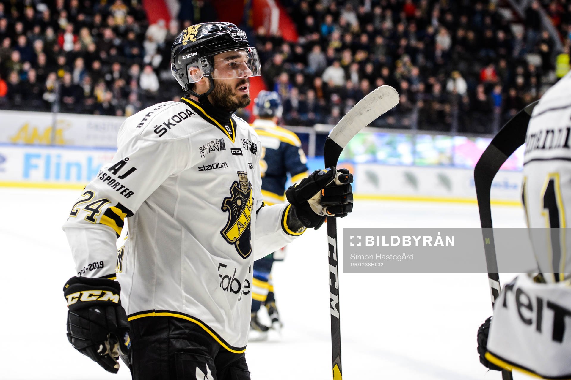 s Jacob Dahlström jublar