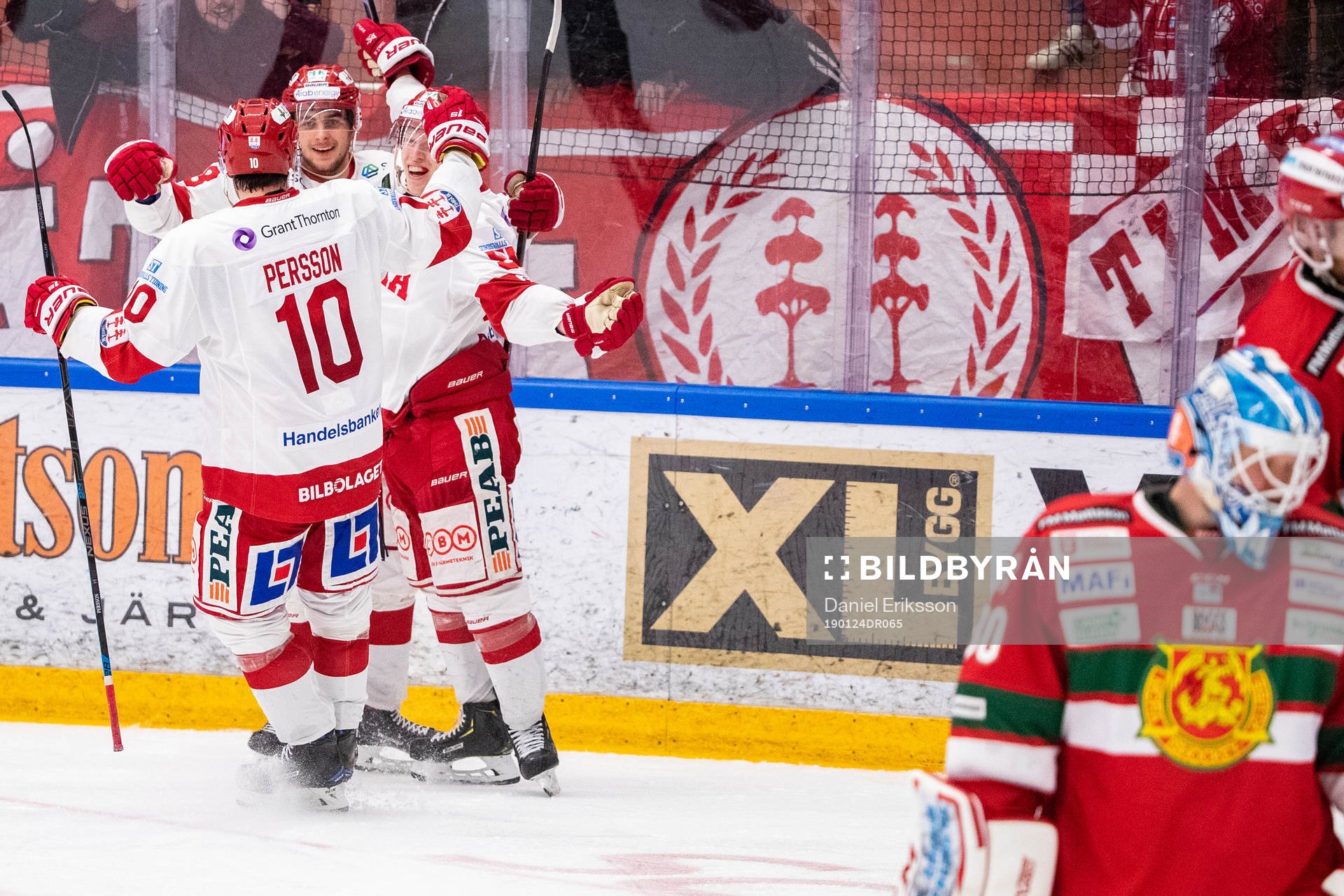 Timrås Vilmos Gallo jublar