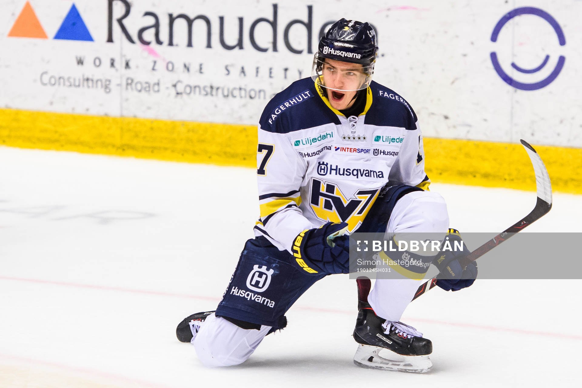 s Isac Brännström jublar