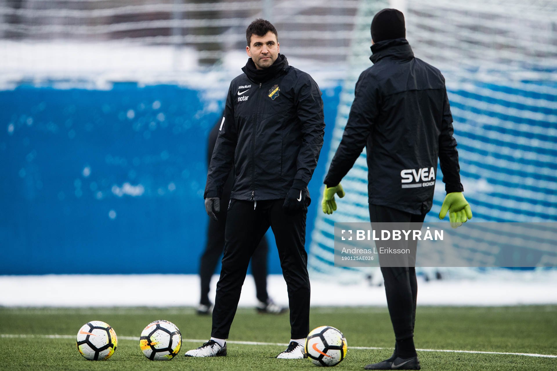s målvaktstränare Kyriakos Stamatopoulos innan
