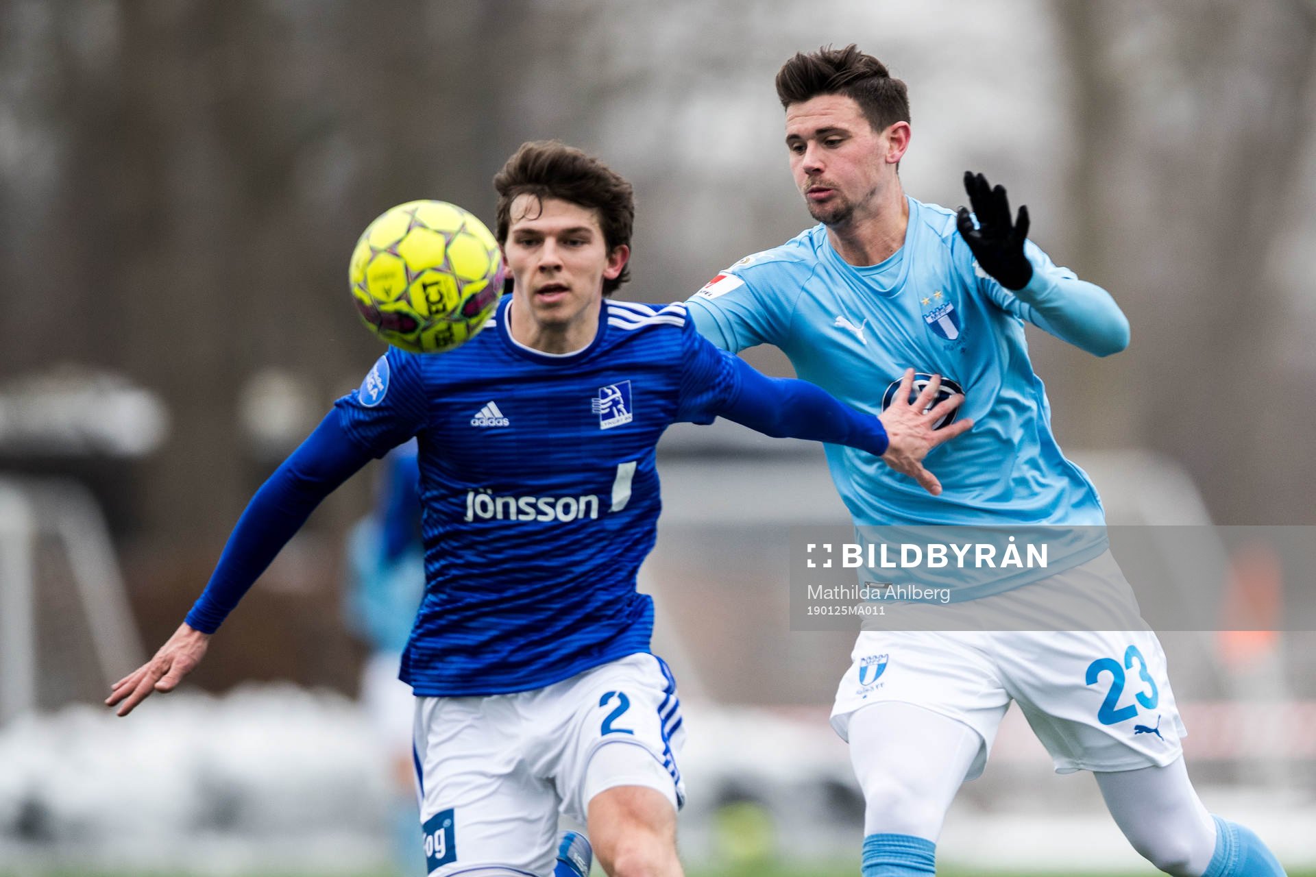 Lyngbys Markus Backmann och Malmö FFs Marcus Antonsson i