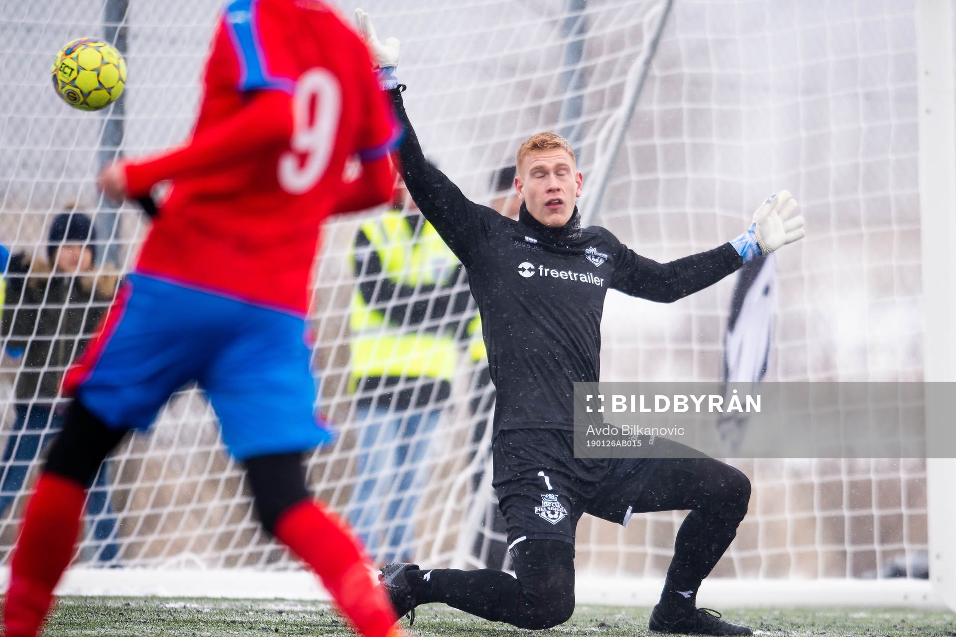 Helsingörs målvakt Viktor Anker släpper in 1-o målet