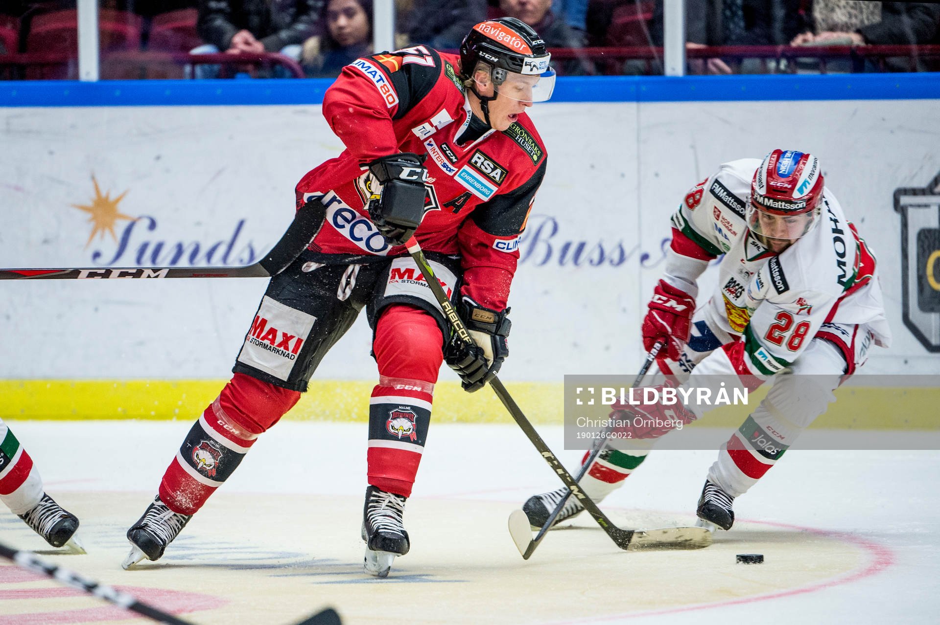 Malmö Redhawks Emil Sylvegård mot Moras Oskar Svanlund