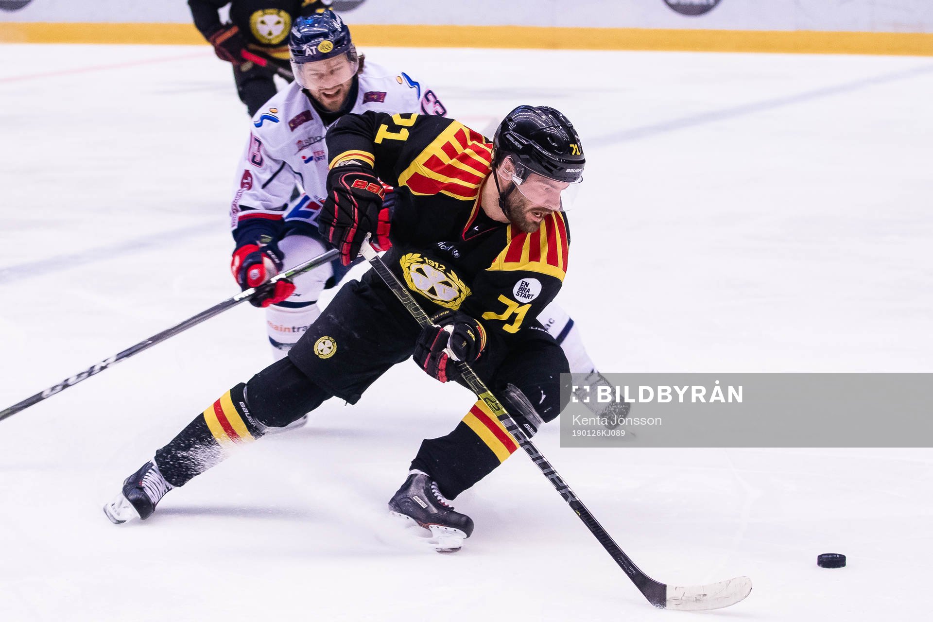 Brynäs Robert Kousal och Linköpings Andrew Gordon
