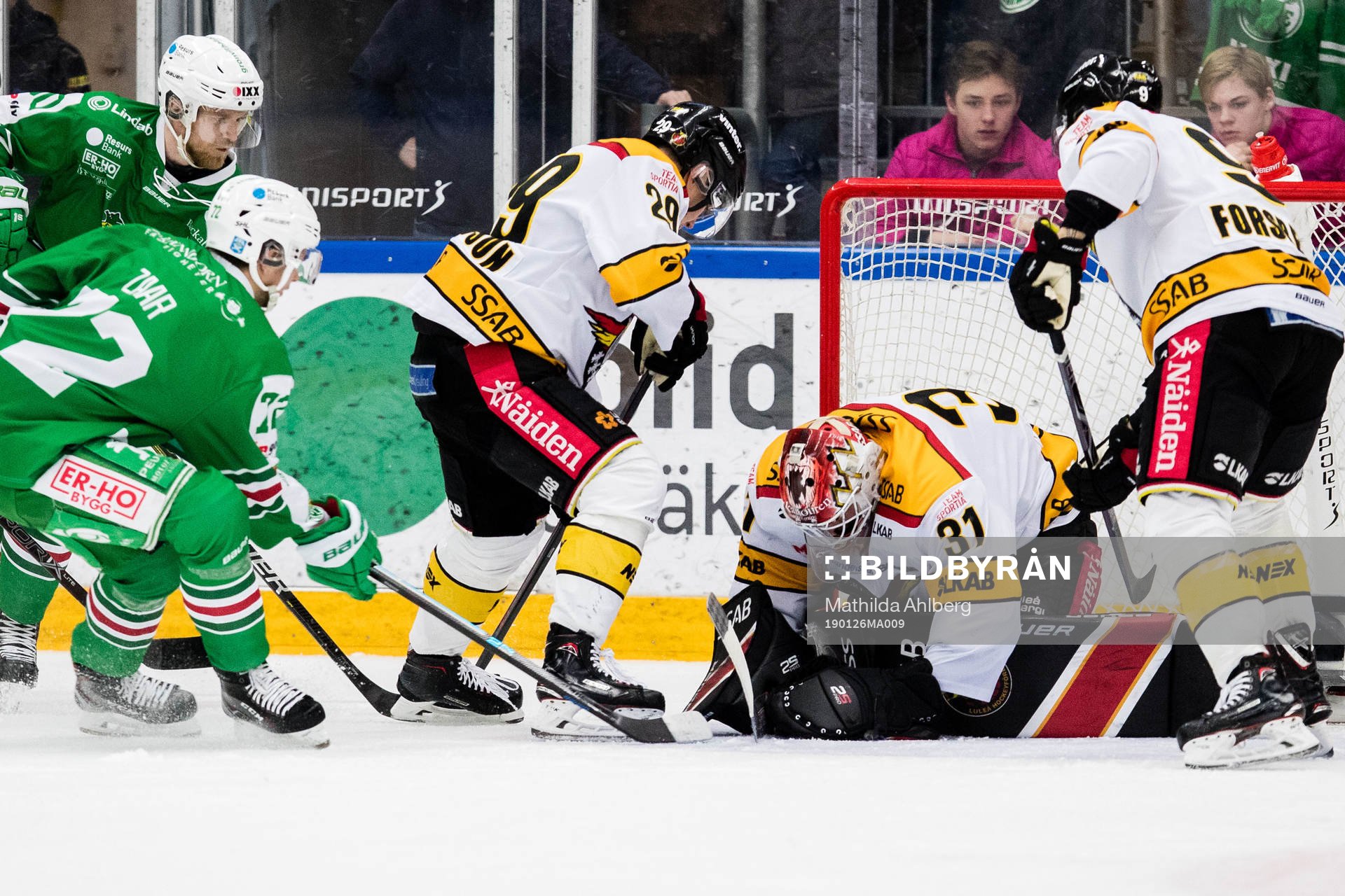 Luleås Erik Gustafsson, målvakt Niklas Rubin och Johan