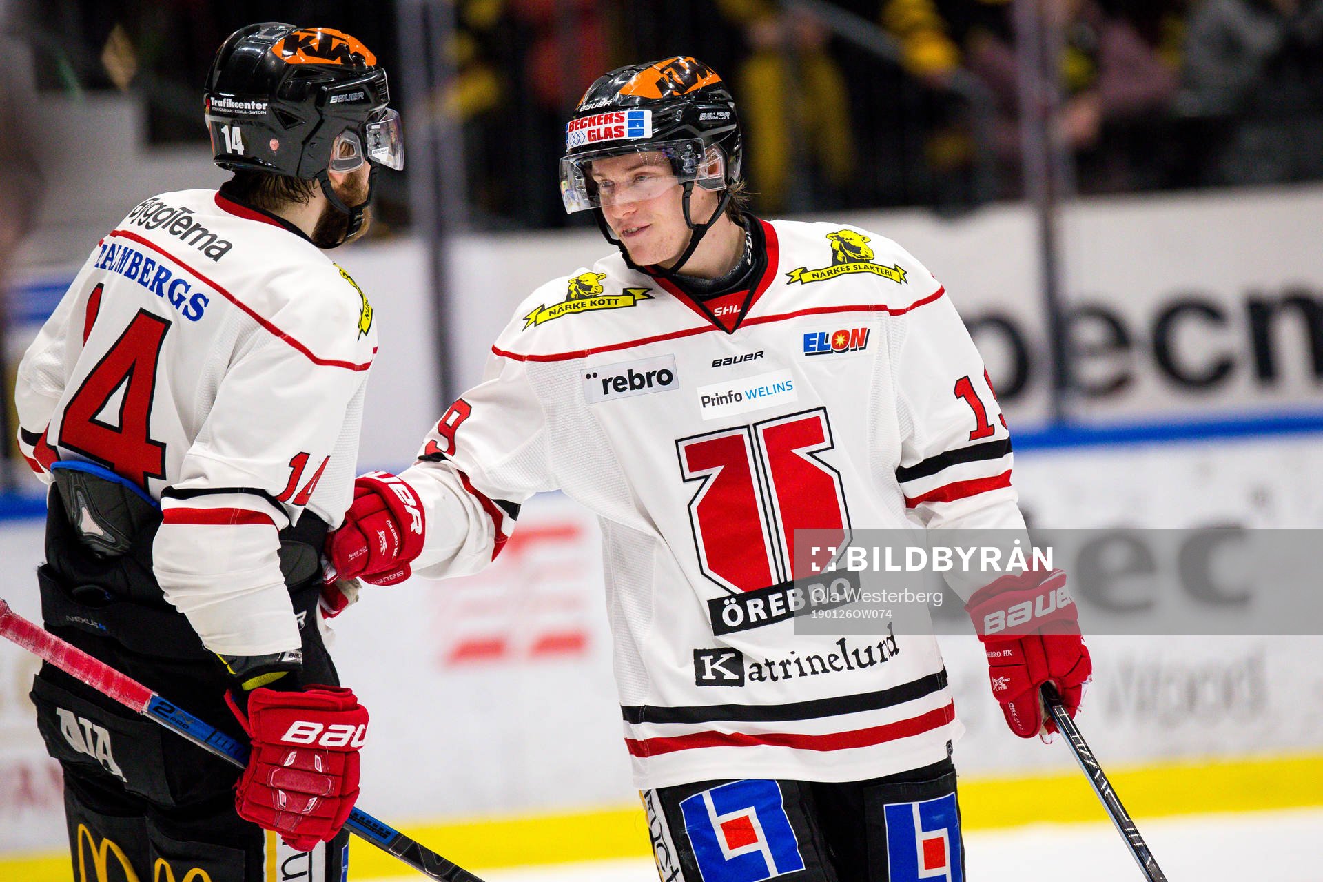 Örebros Patrik Virta och Tom Wandell  jublar