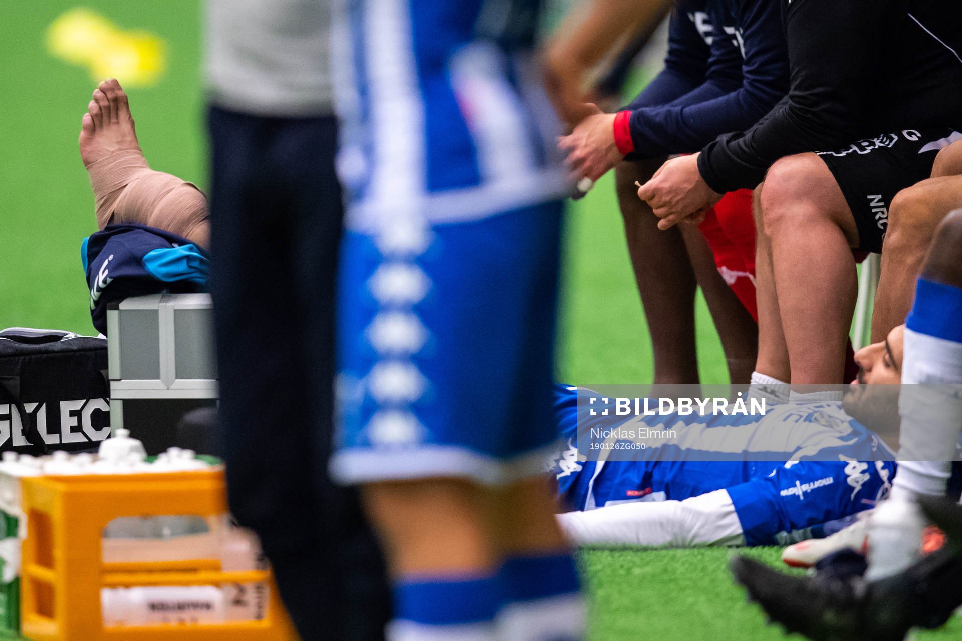 IFK Göteborgs Sargon Abraham med lindat ben
