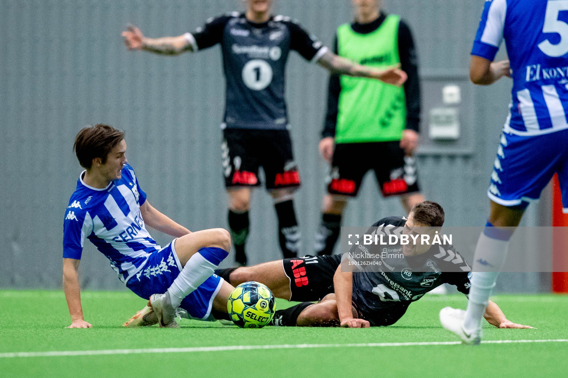 IFK Göteborgs Patrik Karlsson Lagemyr och Odds Elbasan