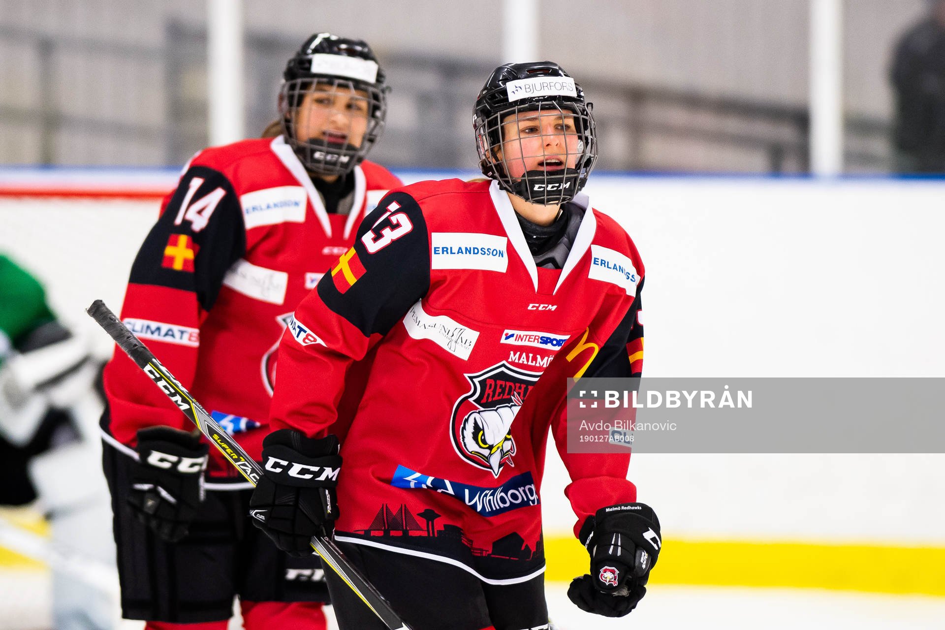 Redhawks Mia Bau Hansen jublar