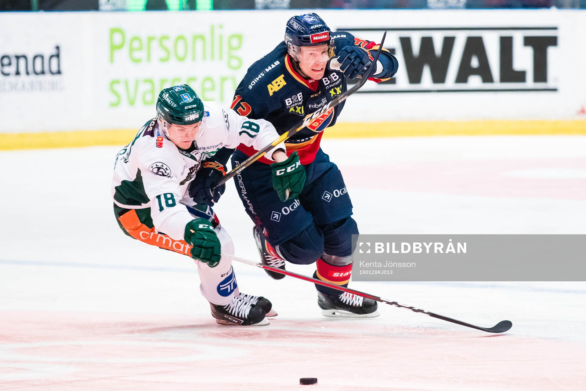 Färjestads Axel Ottosson och Djurgårdens Petteri Wirtanen
