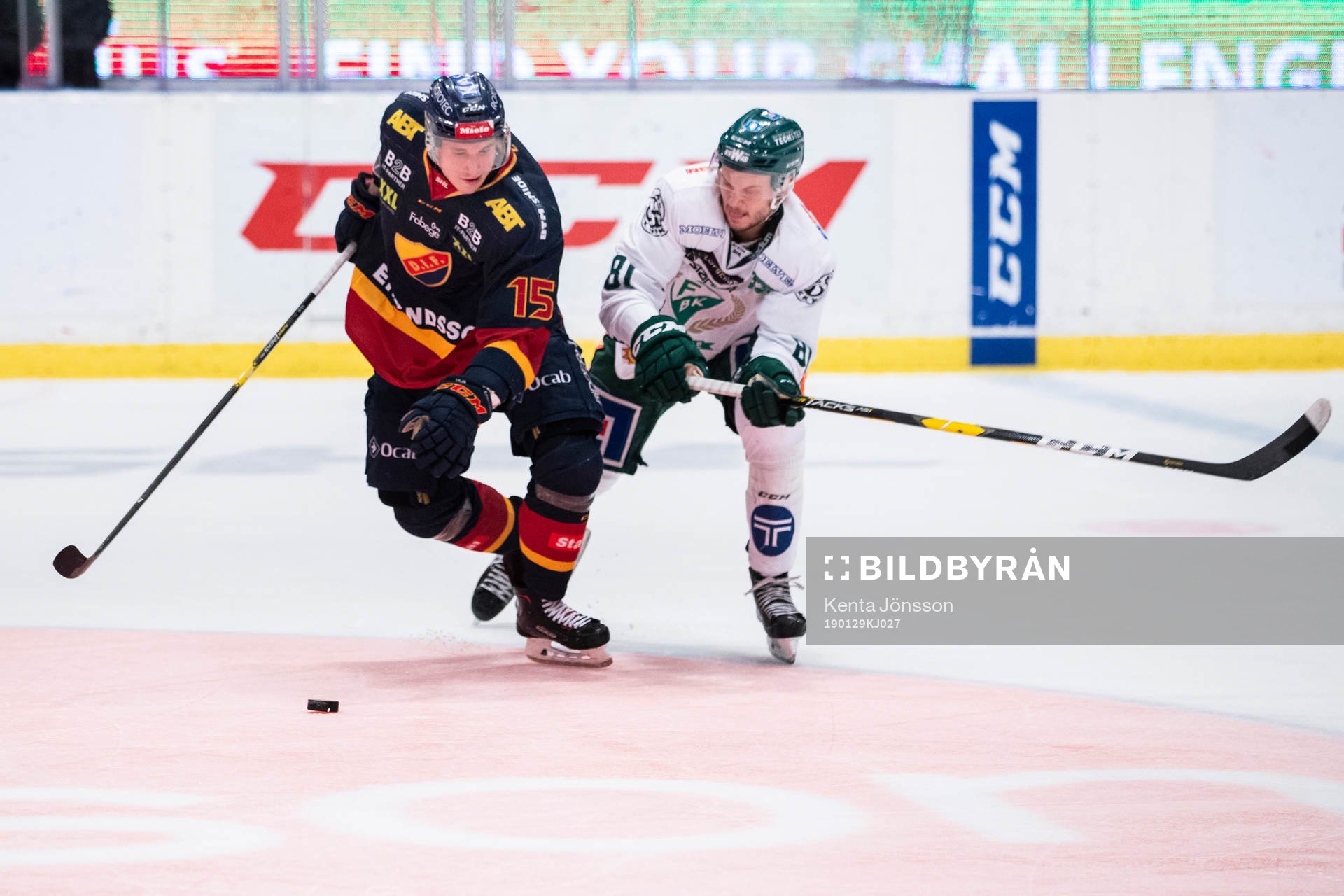 Djurgårdens Jakob Lilja och Färjestads Theodor Lennström