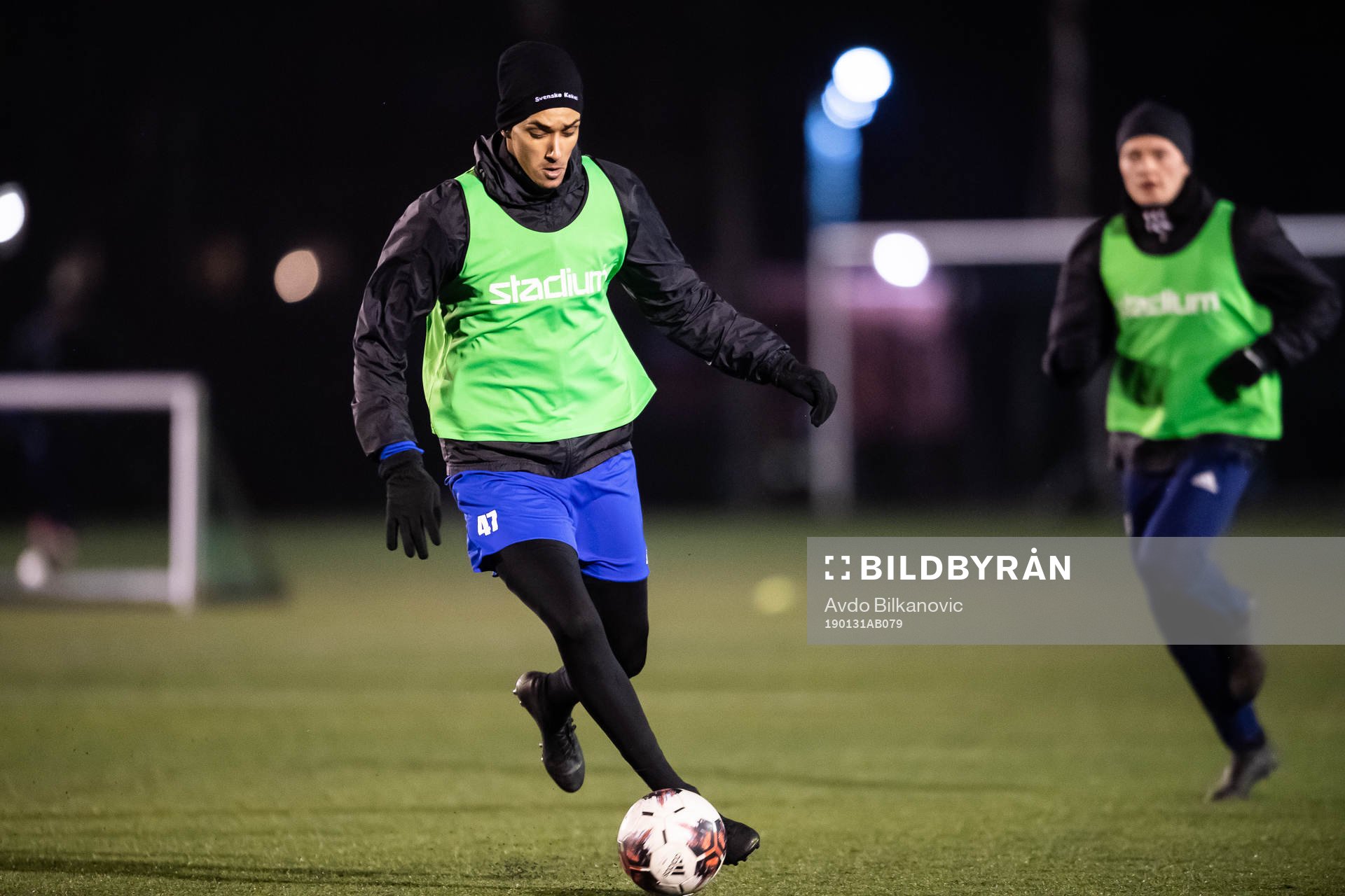 Samuel Azizunder en fotbollsträning med Eskilsminne