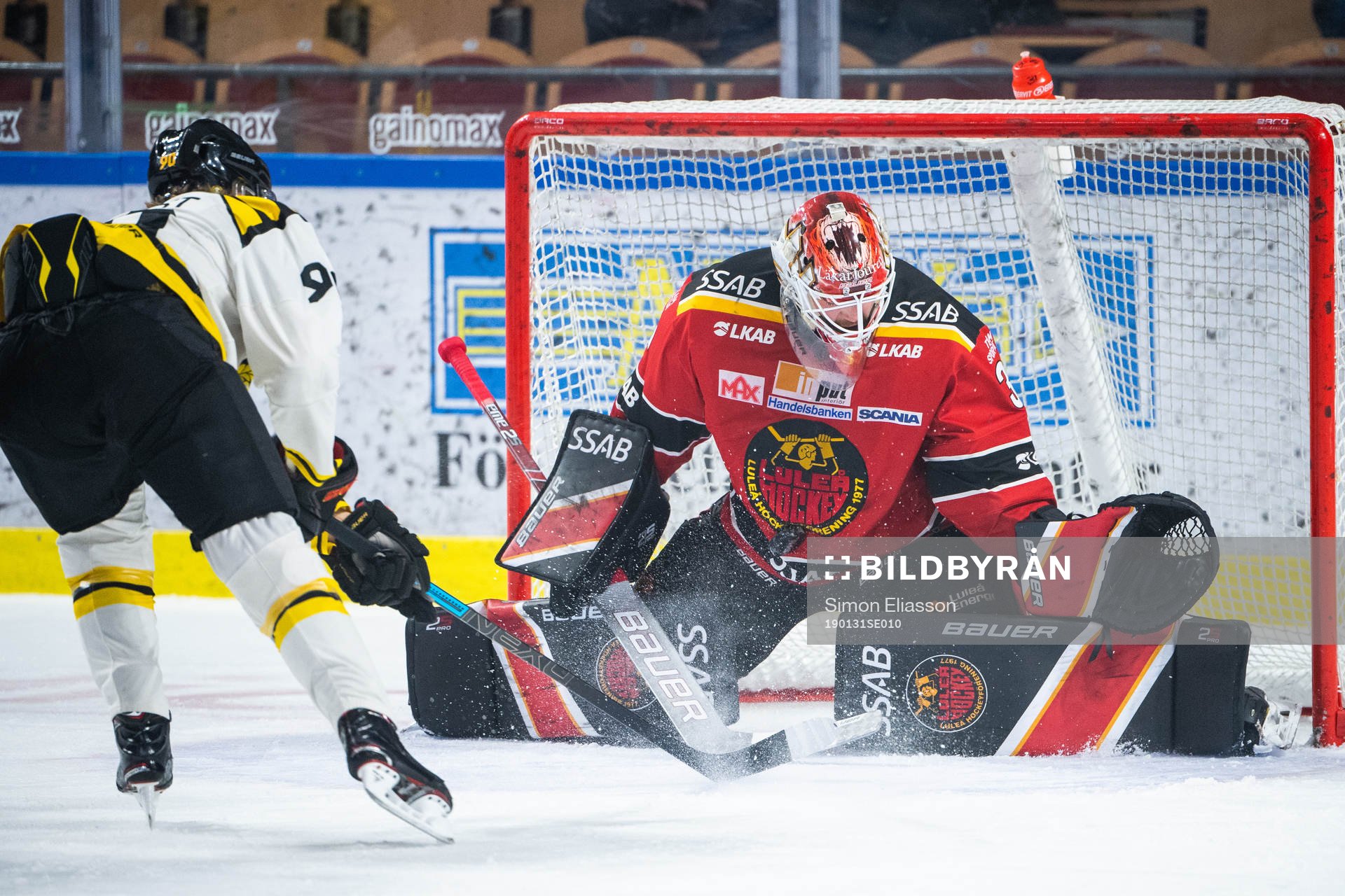 Brynäs Jesper Boqvist och Luleås målvakt Niklas Rubin