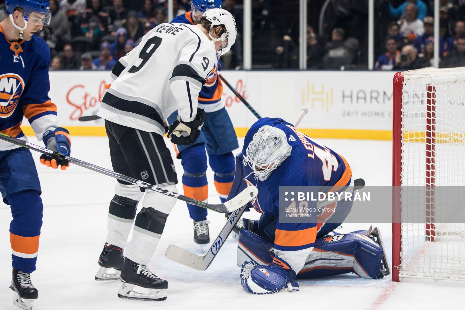 Adrian Kempe of Los Angeles Kings and goalkeeper Robin