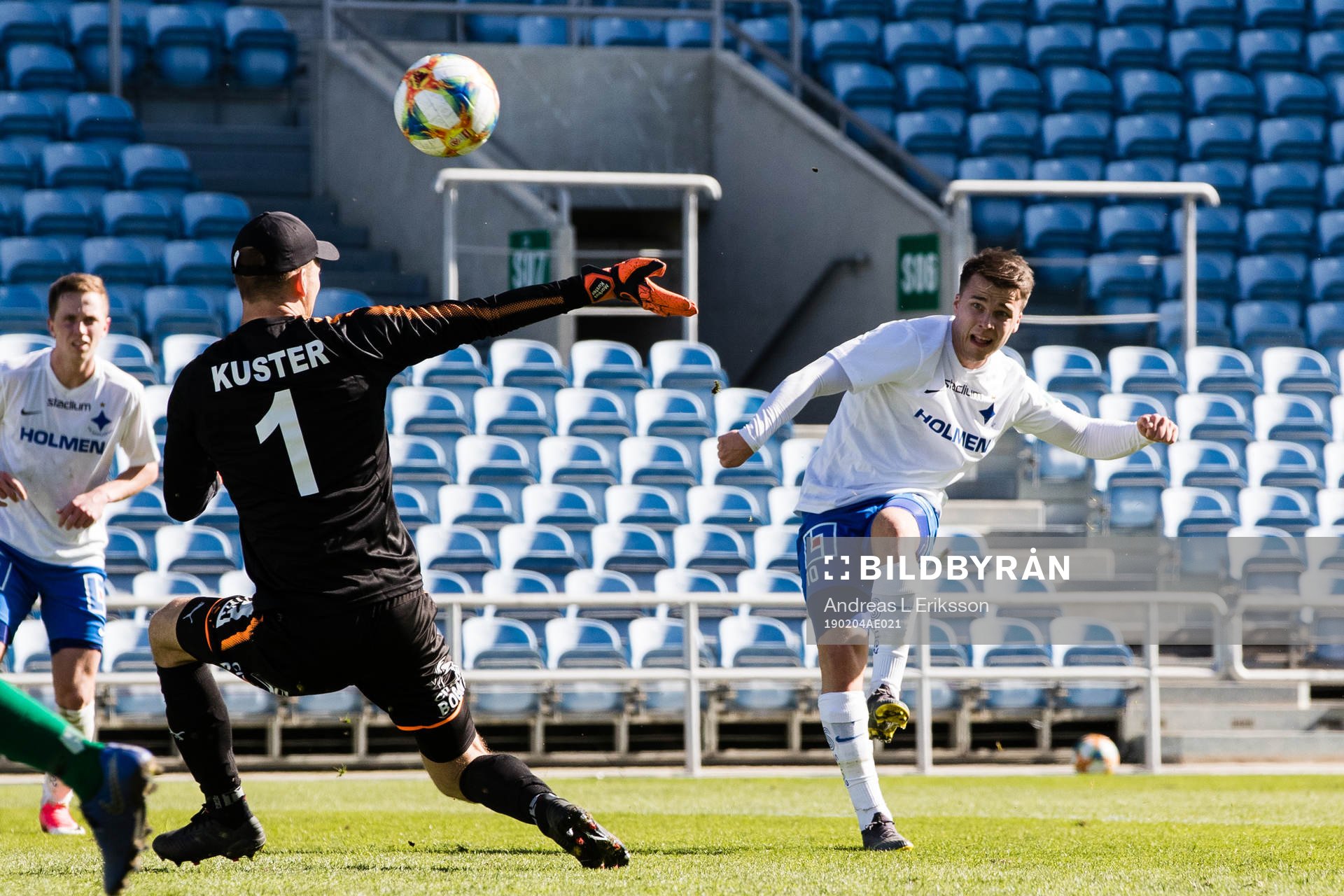Norrköpings Simon Skrabb gör 1-3 bakom Matterburgs