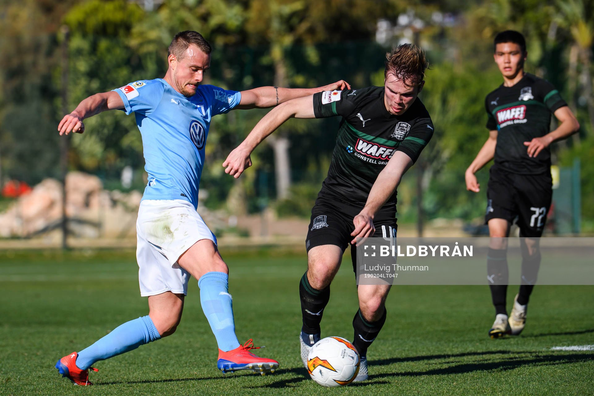 Eric Larsson of Malmö FF and Igor Paradin of Krasnodar