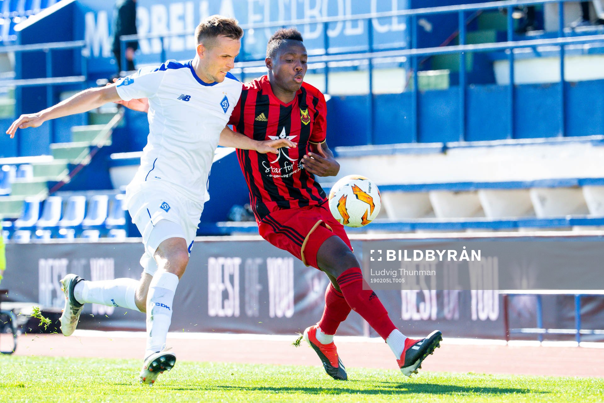 Patrick Kpozo of Östersund and Tomasz Kedziora of Dinamo