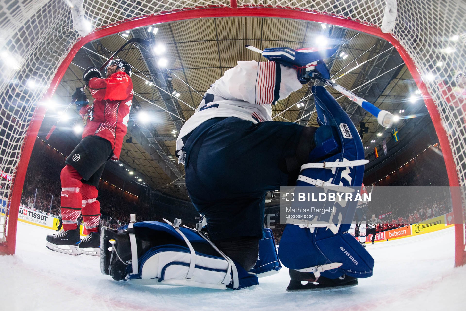 Joel Lundqvist of Frölunda celebrates