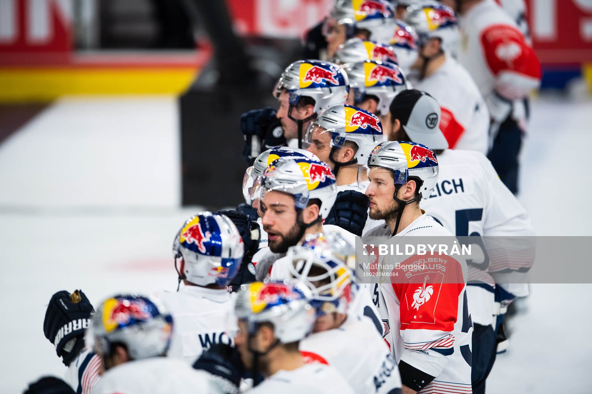 Players of Red Bull Munich look dejected