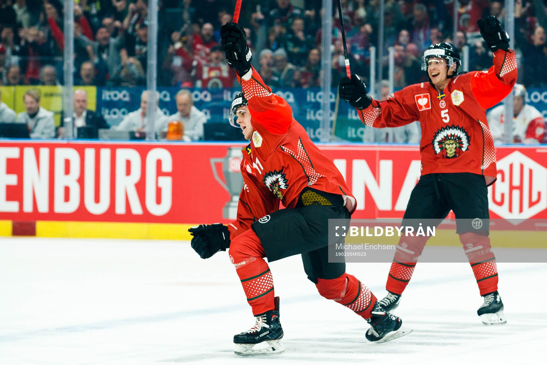 Samuel Fagemo of Frölunda celebrates the 1-0 goal