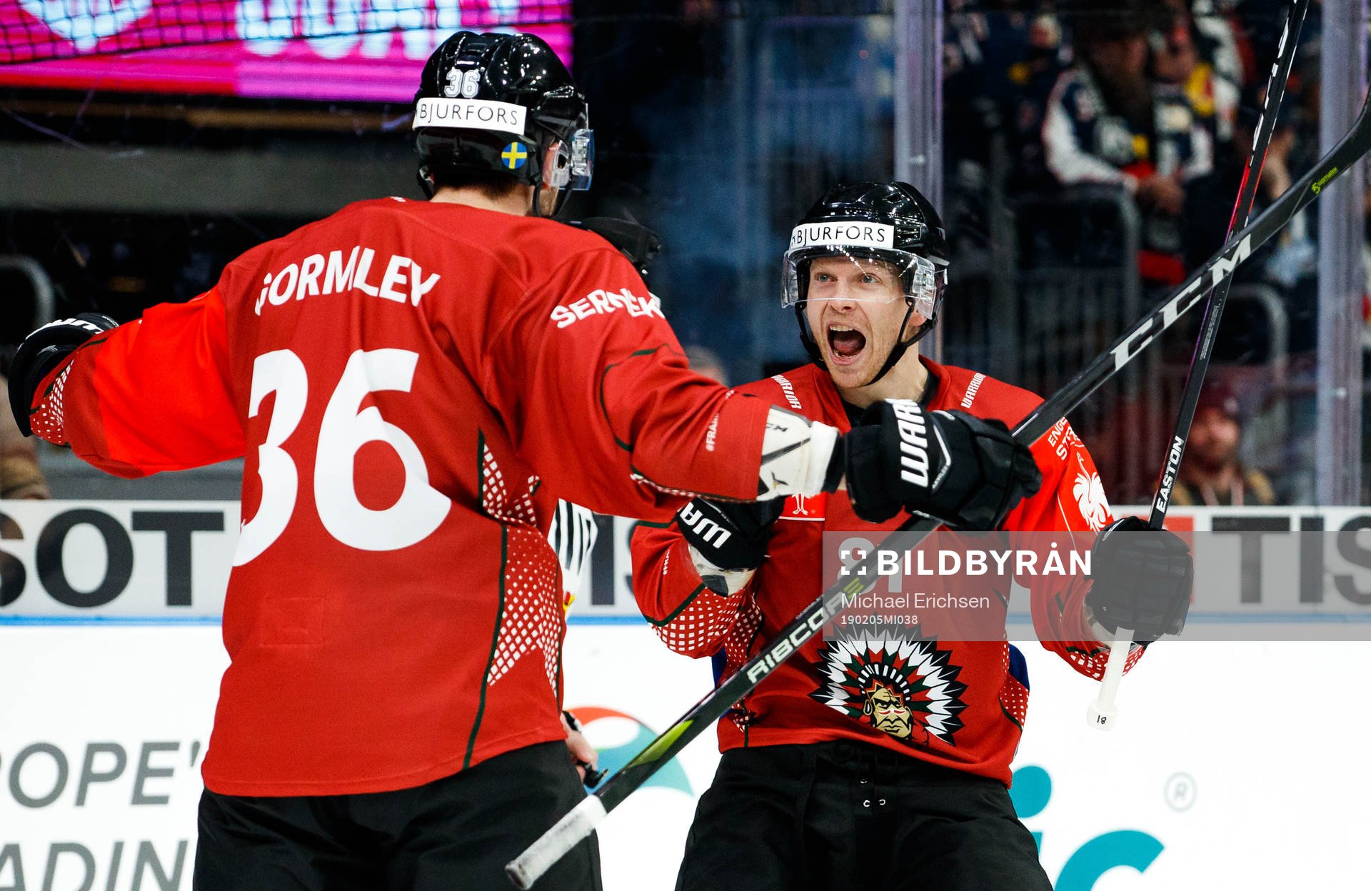 Brandon Gormley and Ryan Lasch of Frölunda celebrates the