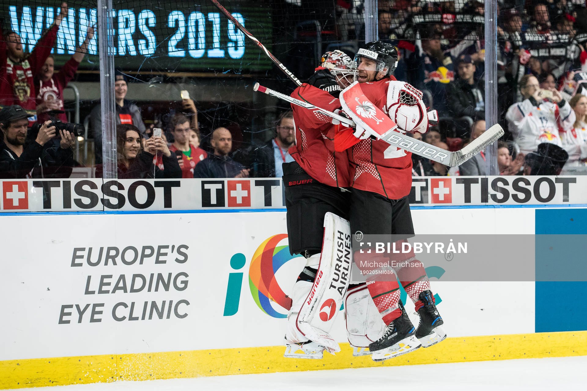 Goalkeeper Johan Gustafsson and Joel Lundqvist of Frölunda