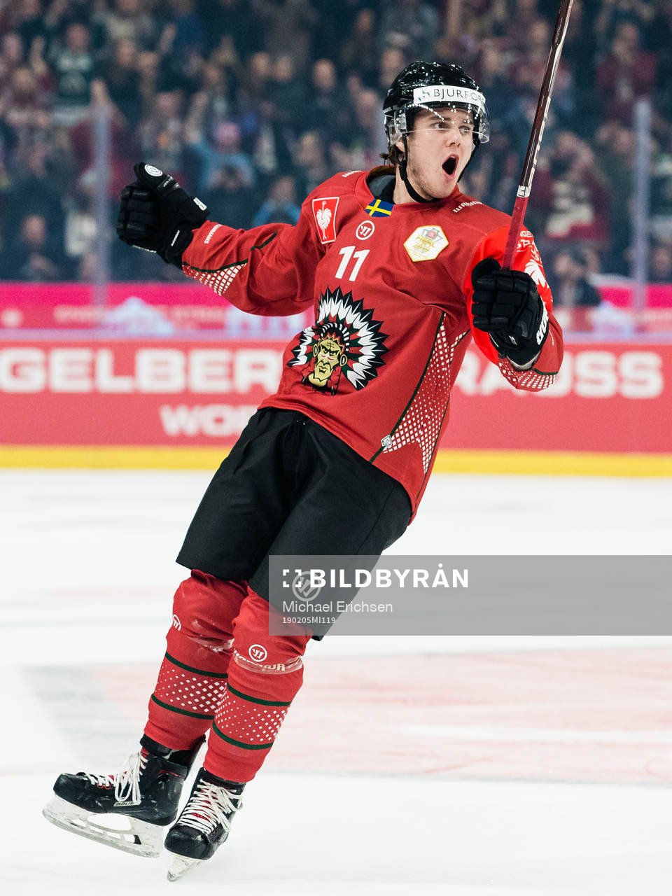 Samuel Fagemo of Frölunda celebrates scoring 1-0