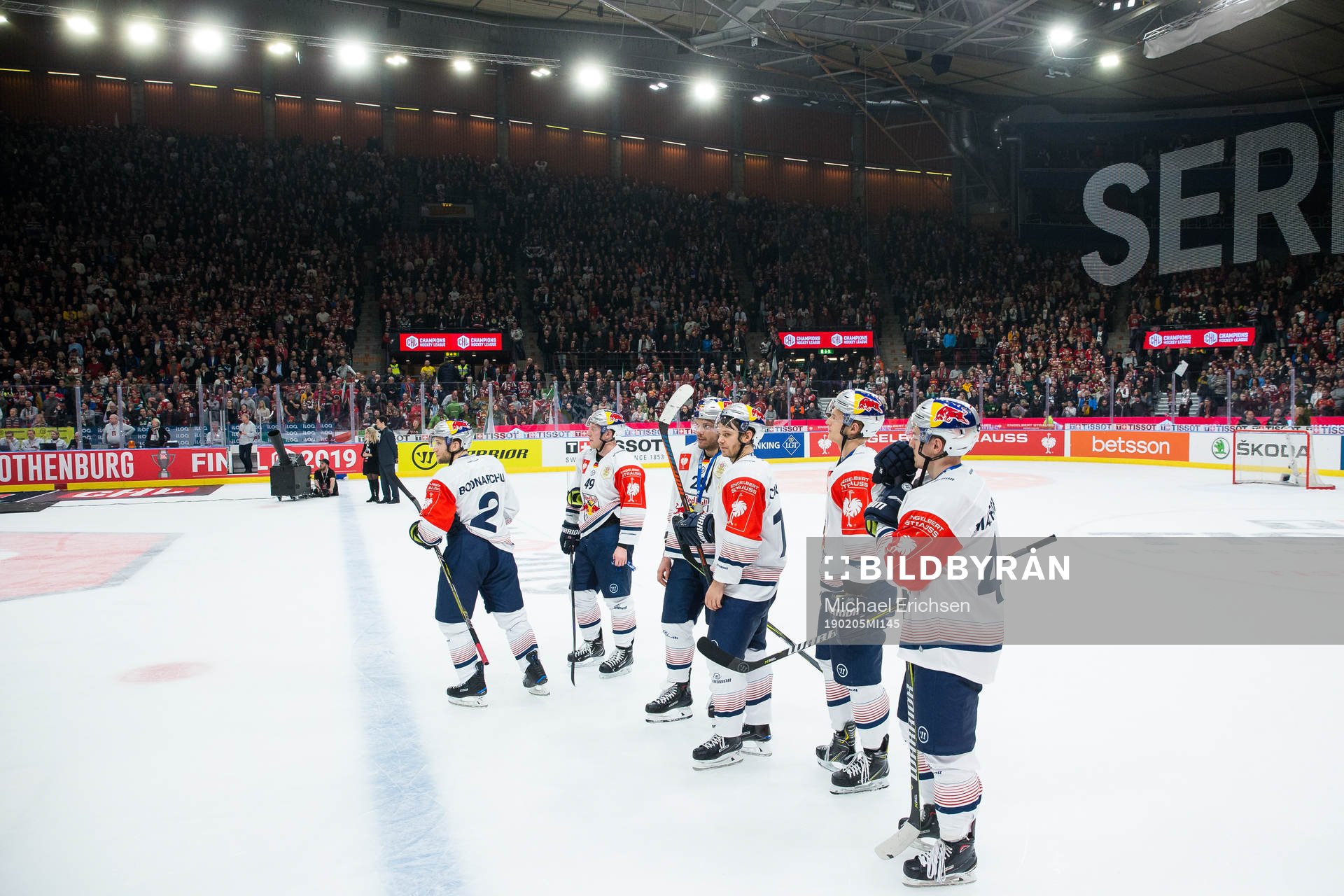 Players of Red Bull Munich looks dejected