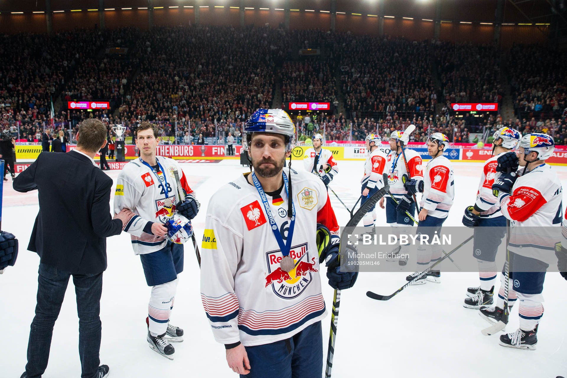 Daryl Boyle of Red Bull Munich looks dejected