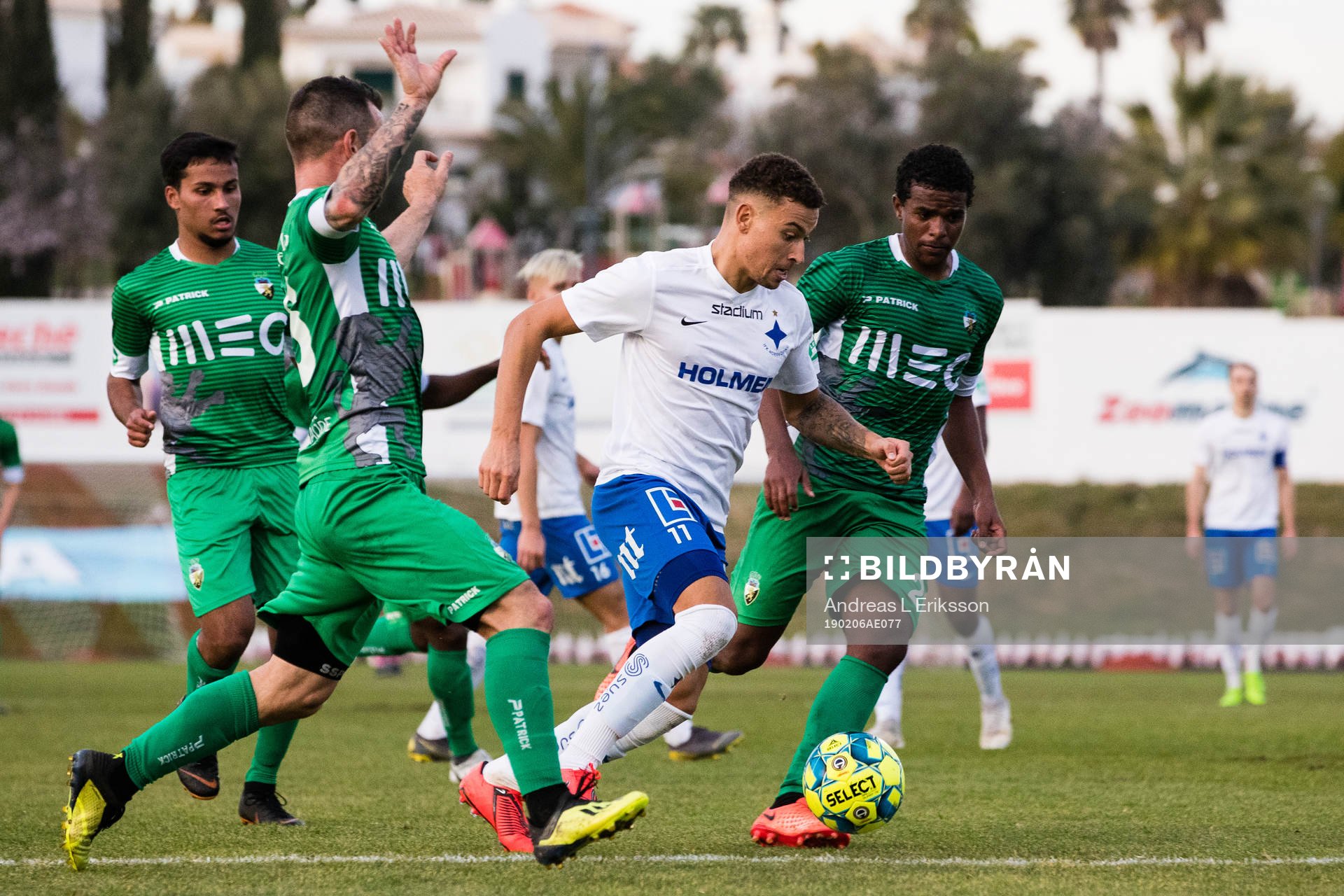 Norrköpings Jordan Larsson utmanar Farenses Jorge Ribeiro