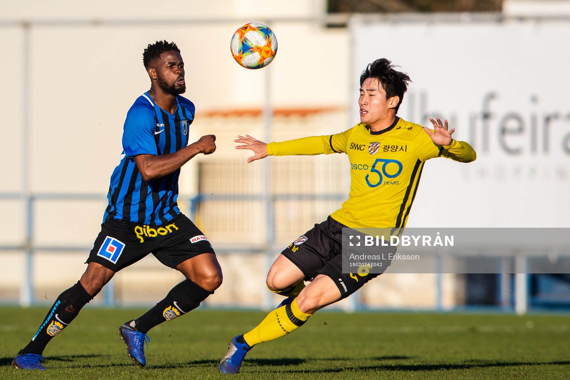 Sirius Abdul Razak och Jeonnam Dragons Kim Sunwoo