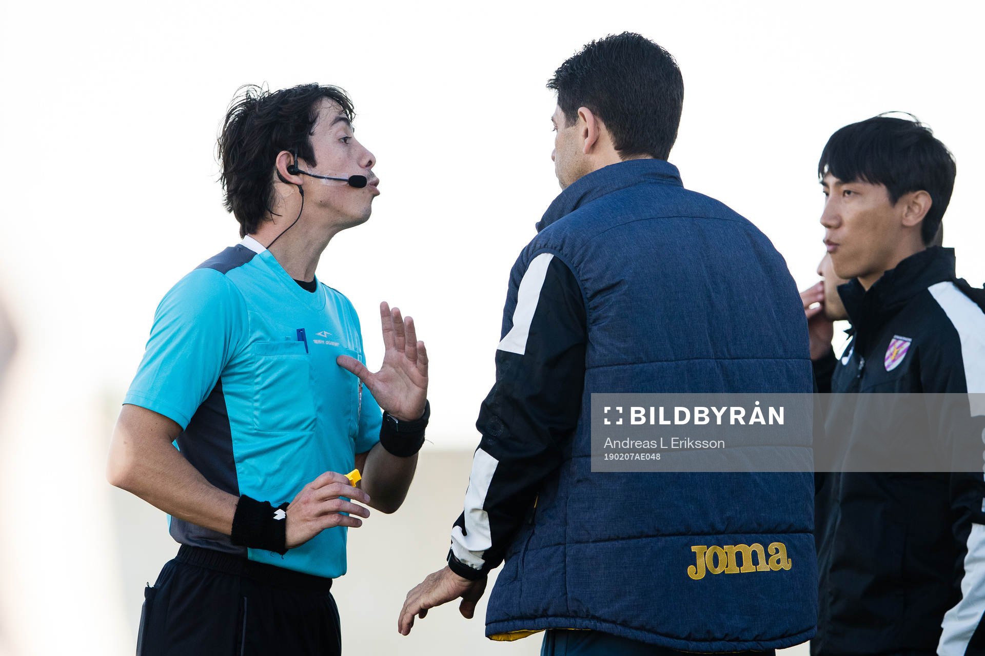 Domare José Salema talar till Jeonnam Dragons tränare