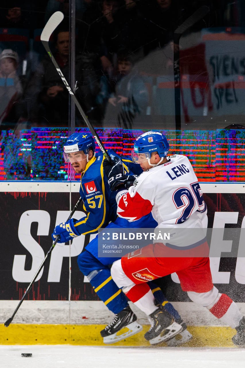 Emil Djuse of Sweden and Radan Lenc of Czech Republic