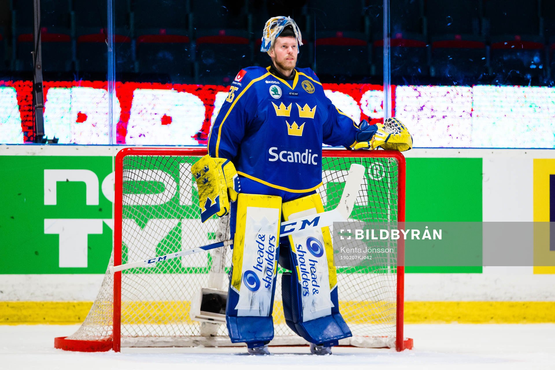 goaltender Magnus Hellberg of Sweden looks dejected