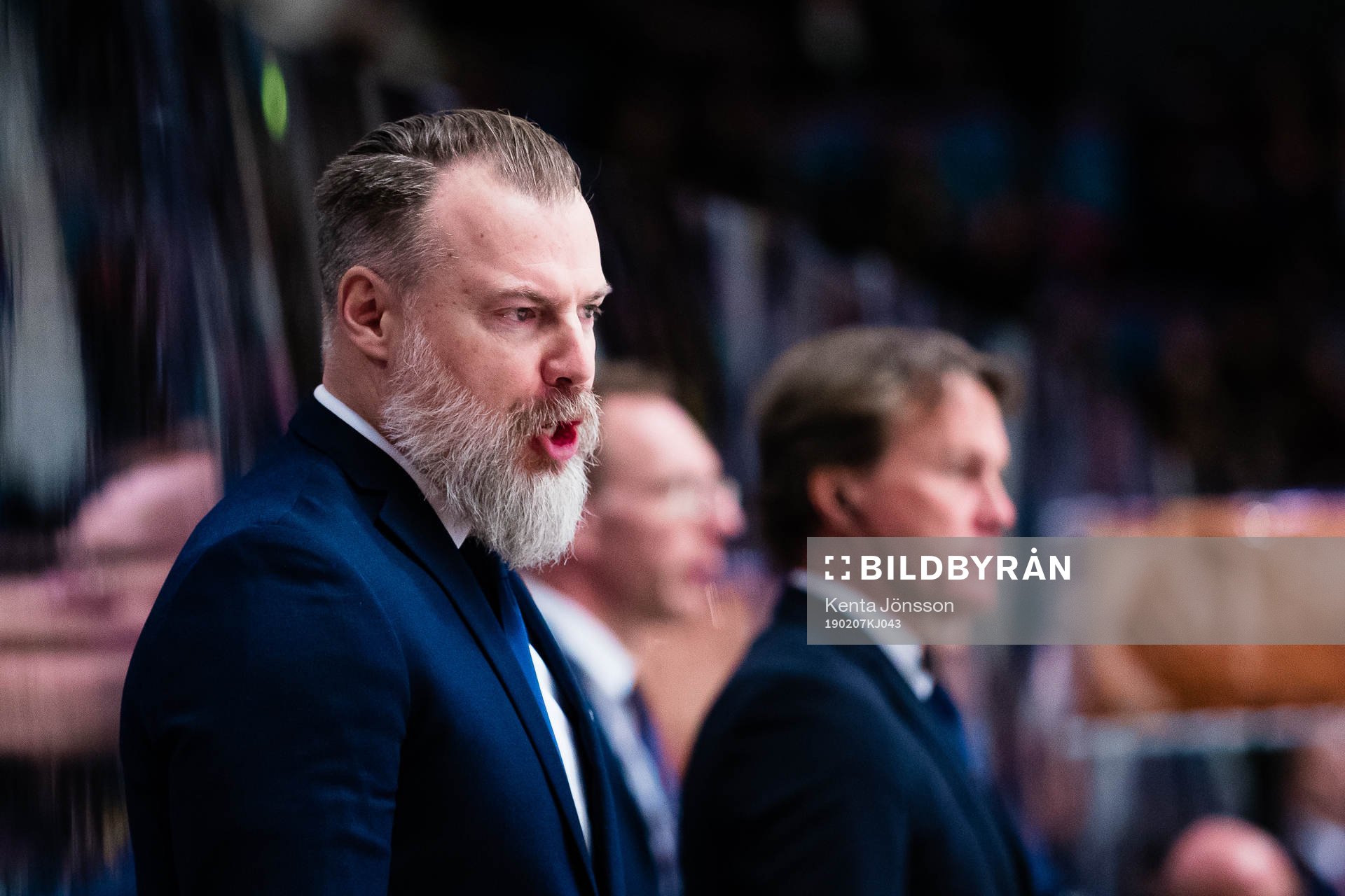 head coach Rikard Grönborg of Sweden