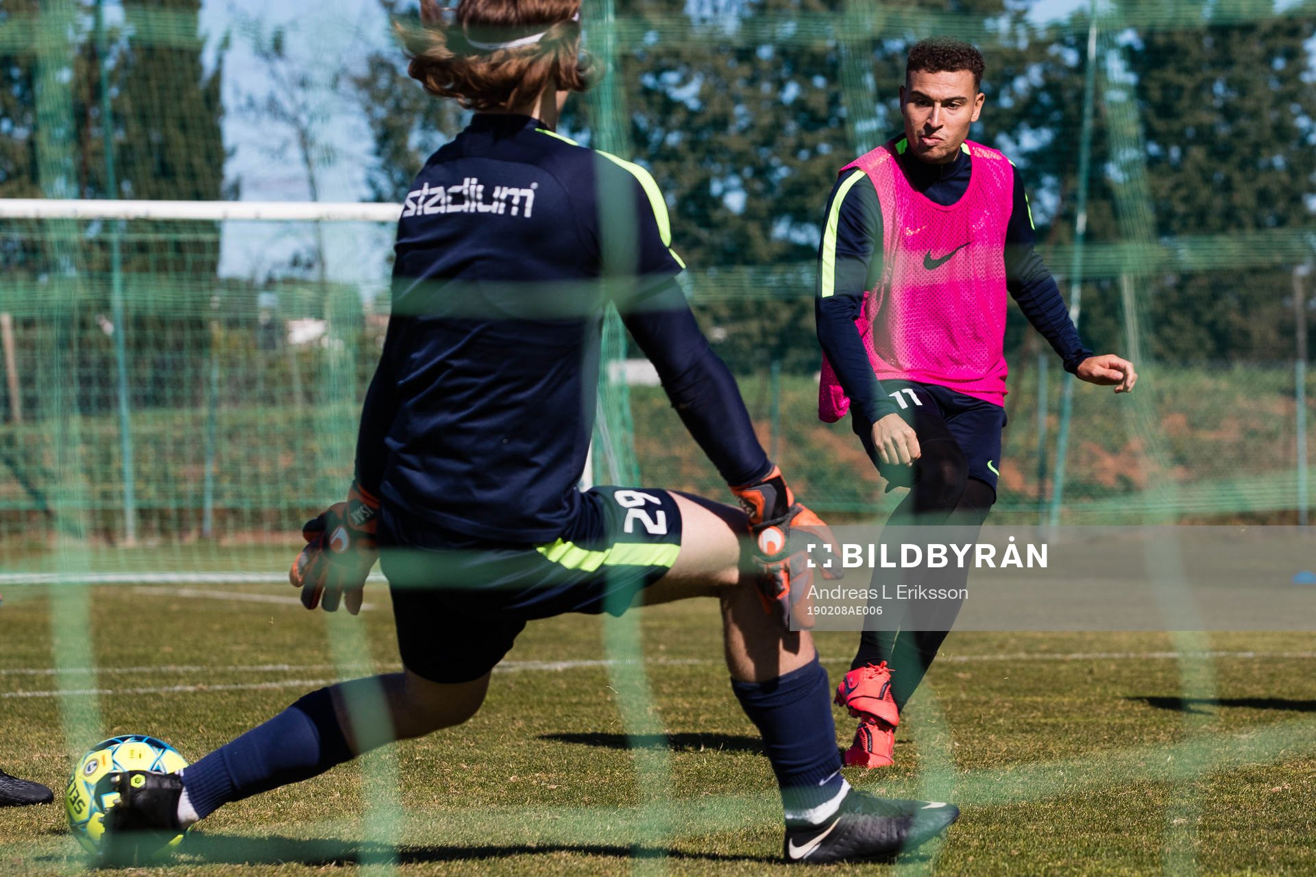 målvakt Julius Lindgren och Jordan Larsson