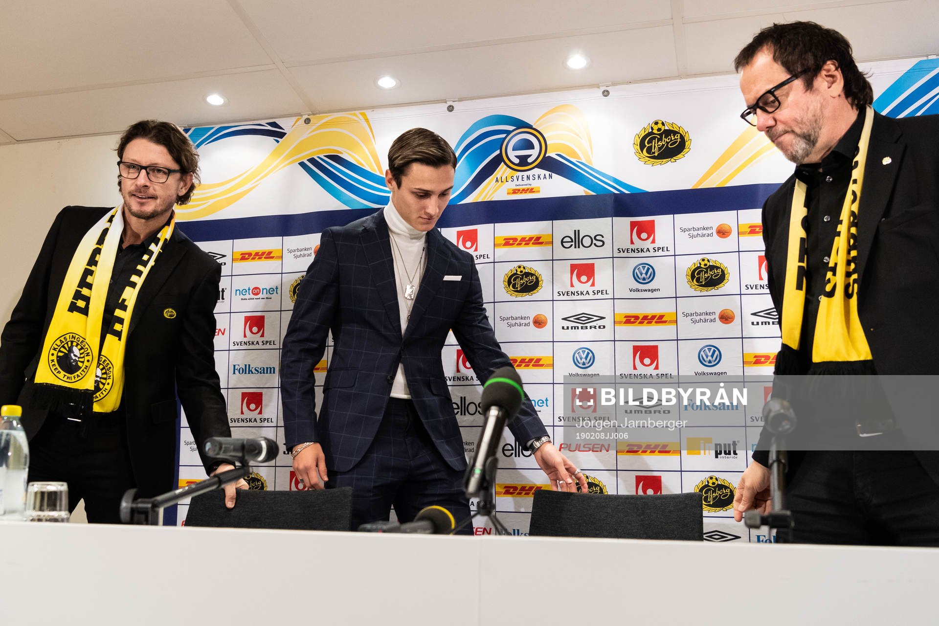 Nyförvärvet Jonathan Levi anländer tillsammans med klubbchef Stefan Andreasson och ordförande Sune Lundqvist till en presskonferens med det allsvenska fotbollslaget Elfsborg den 8 februari 2019 i Borås.