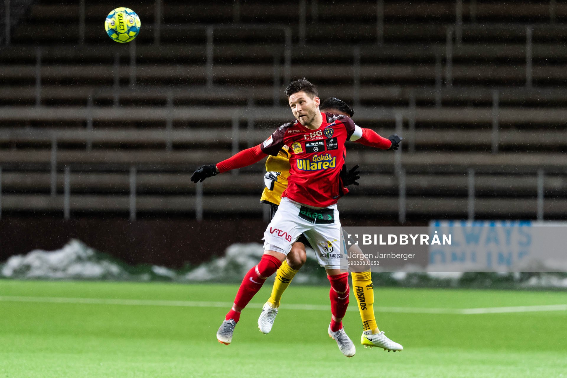 Falkenbergs Tibor Joza och Elfsborgs Rami Kaib (skymd)