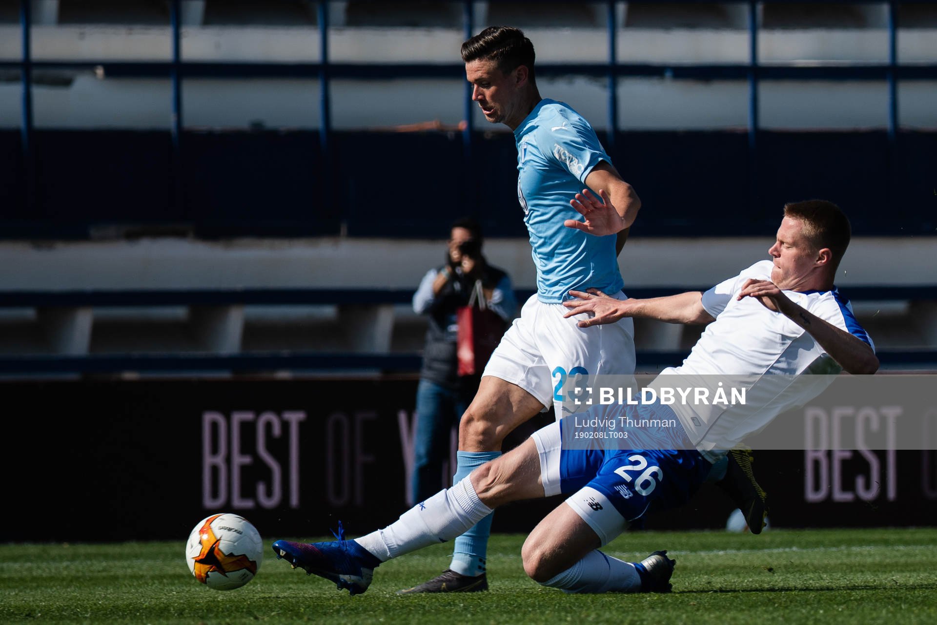 Marcus Antonsson of Malmö FF and Evgen Burda of Dinamo Kiev