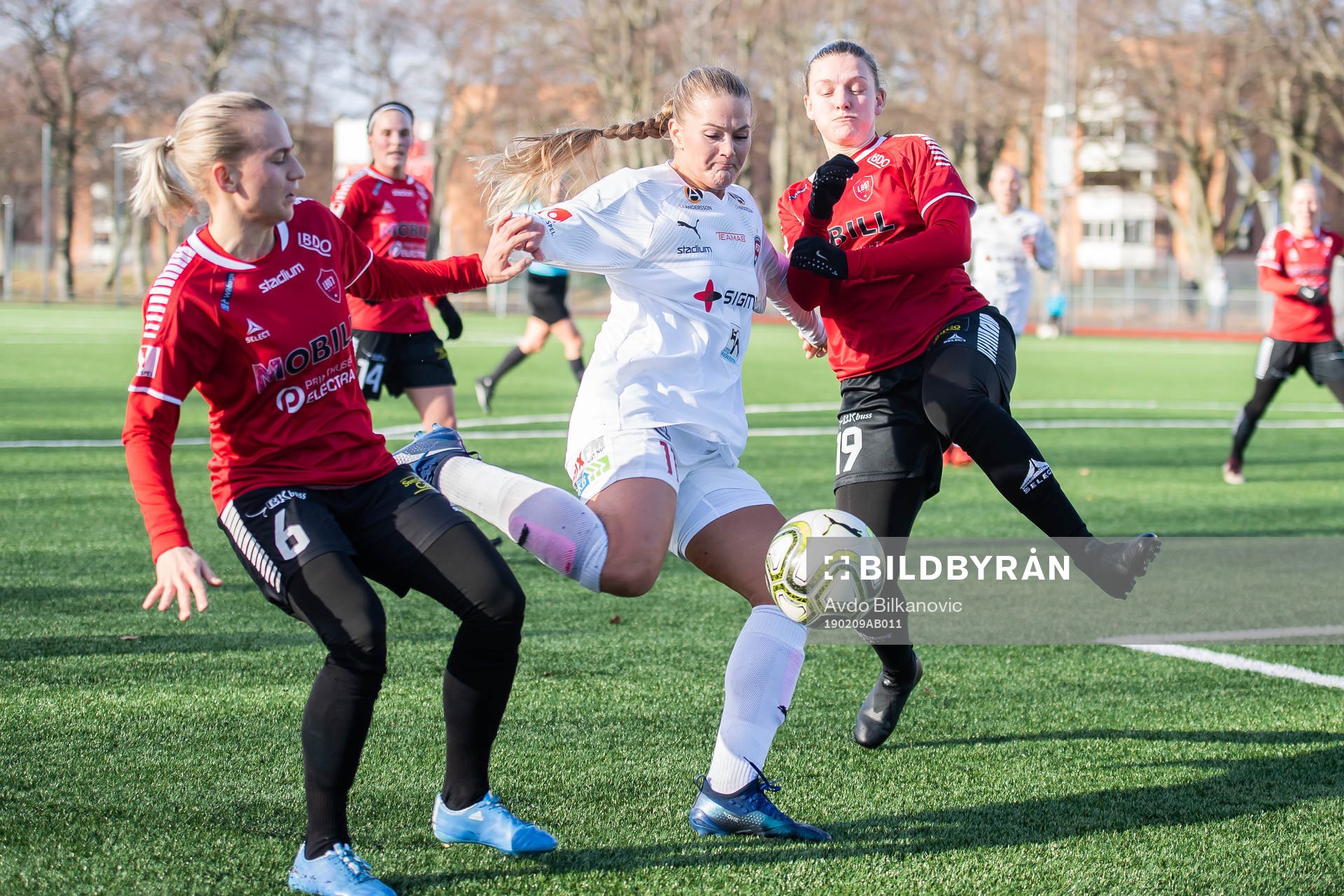 Rosengårds Lisa-Marie Utland mellan Limhamn Bunkeflos