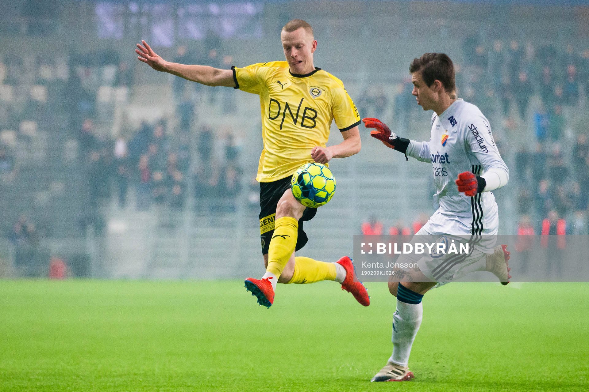 Lilleströms Daniel Gustavsson och Djurgårdens målvakt
