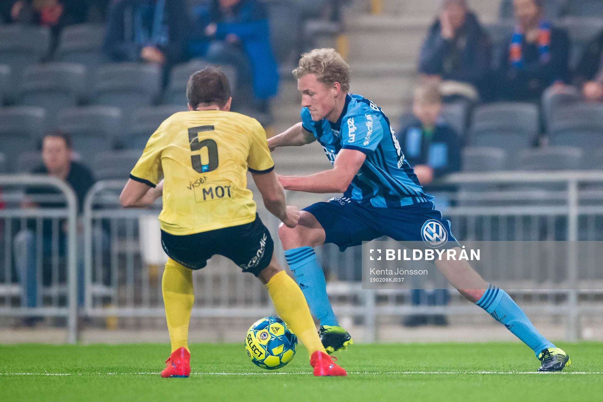 Djurgårdens Adam Bergmark Wiberg  och Lilleströms Simen