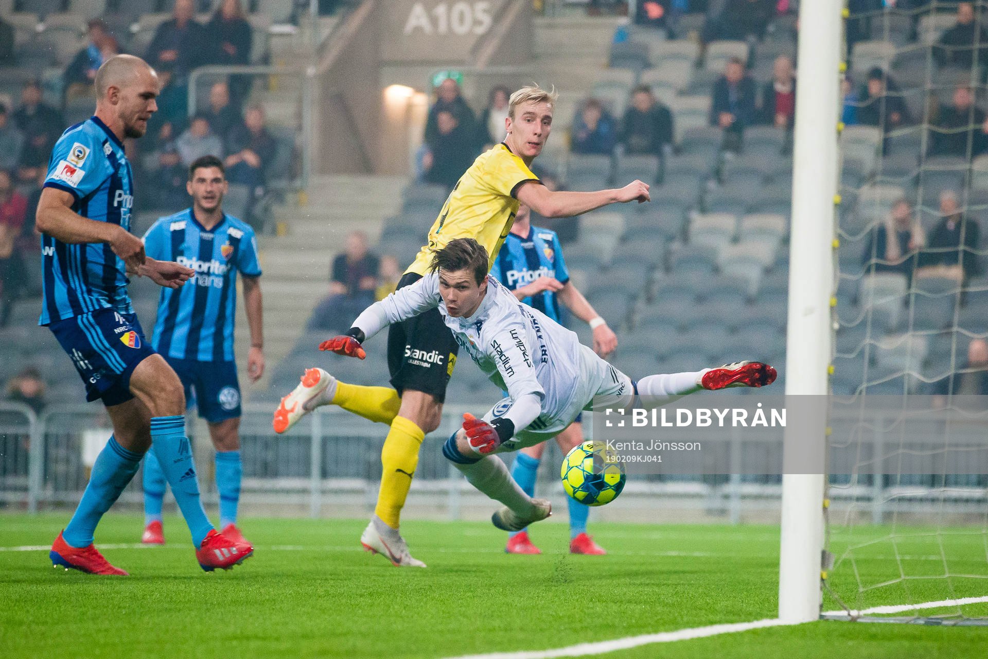 Lilleströms Erik Naesbak Brenden gör 1-1 bakom
