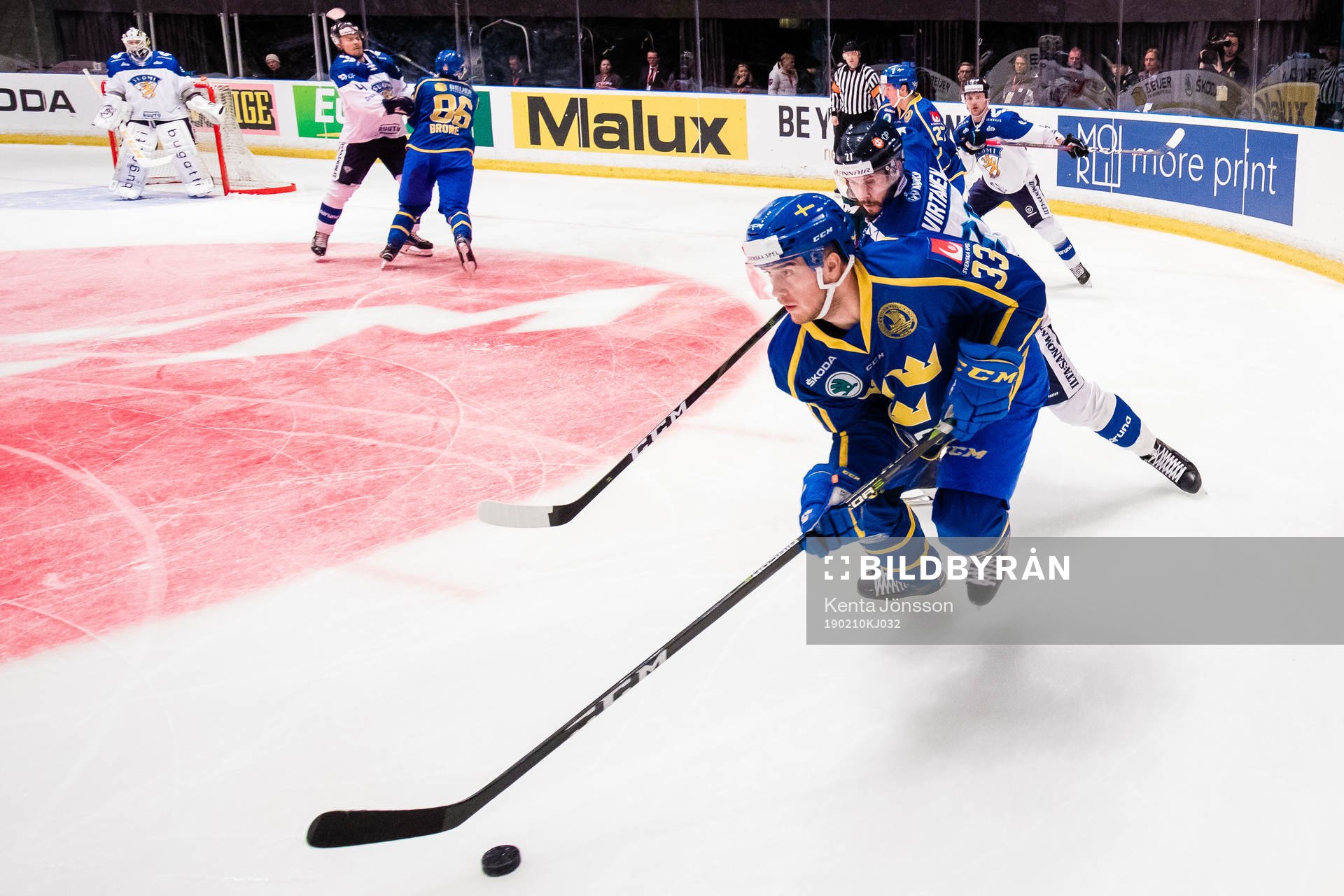Michael Lindqvist and Jesse Virtanen of Finland