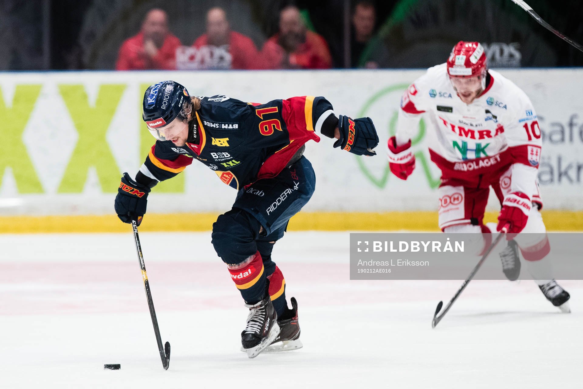 Djurgårdens Axel Jonsson Fjällby och Timrås Johan Persson