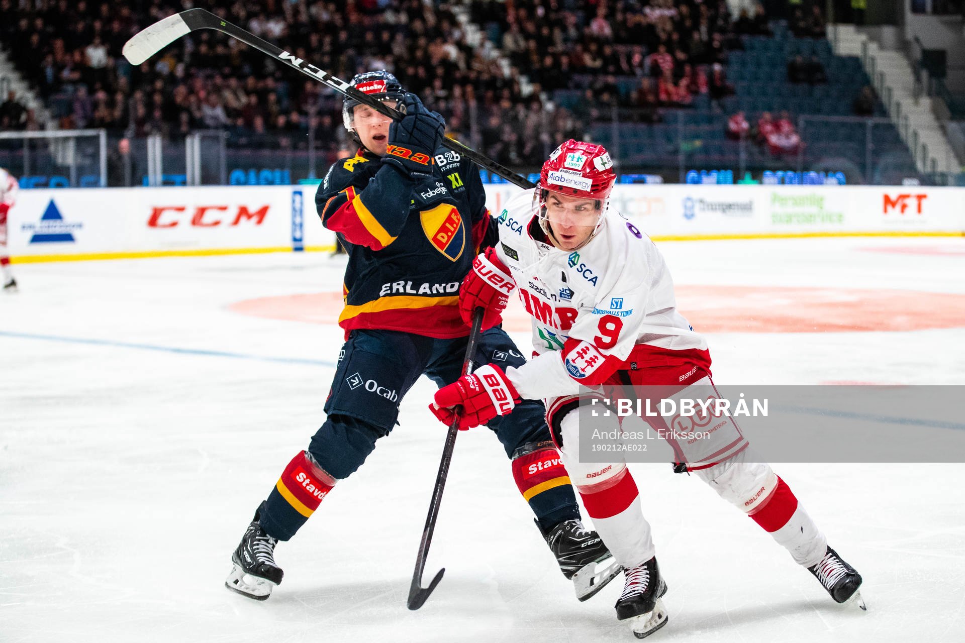 Djurgårdens Jonathan Davidsson och Timrås Rickard Palmberg