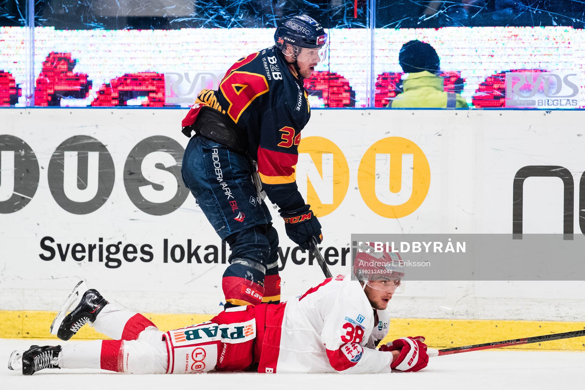 Djurgårdens Daniel Brodin och Timrås Jacob Olofsson