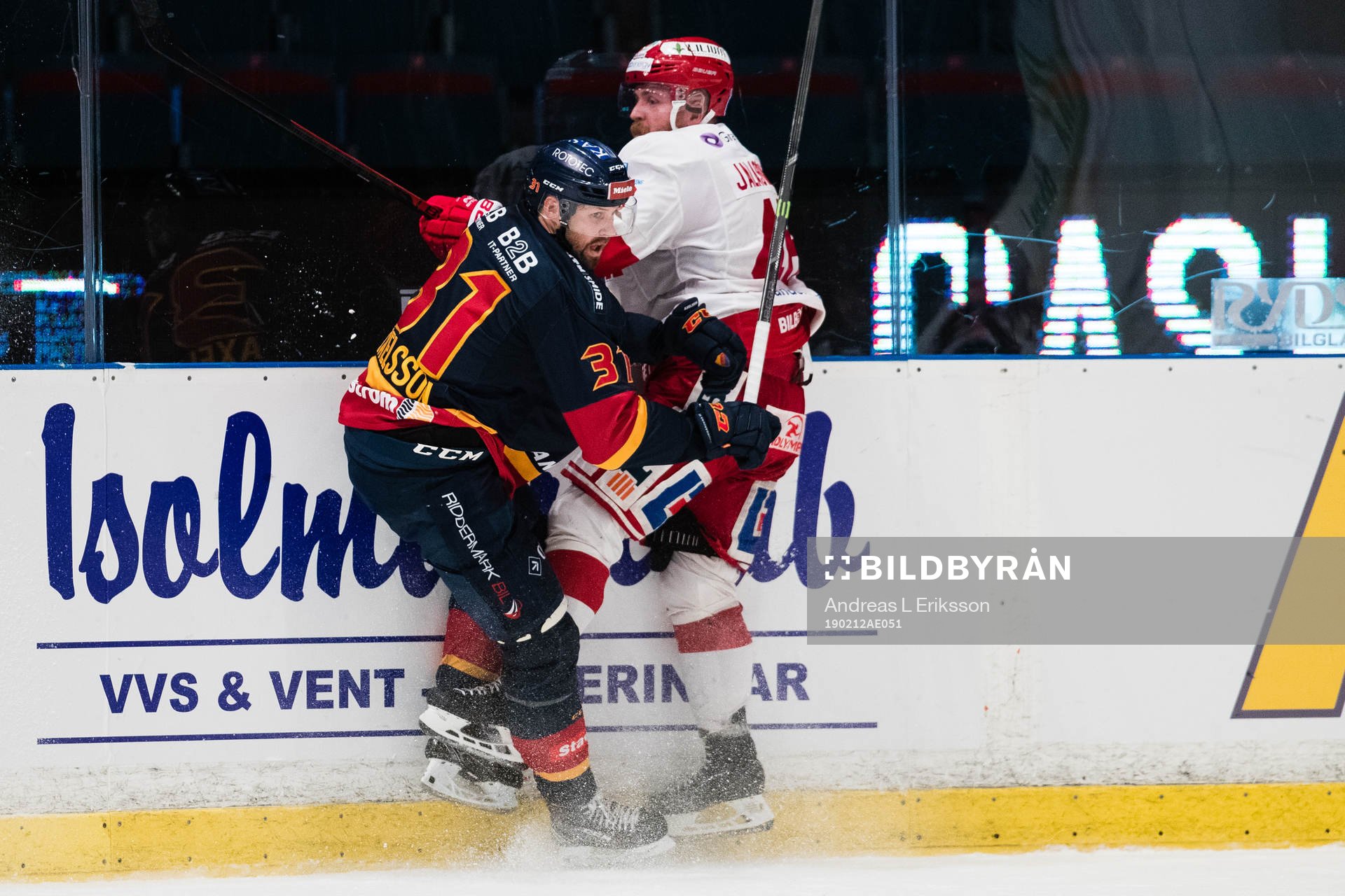 Djurgårdens Dick Axelsson  och Timrås Janne Jalasvaara