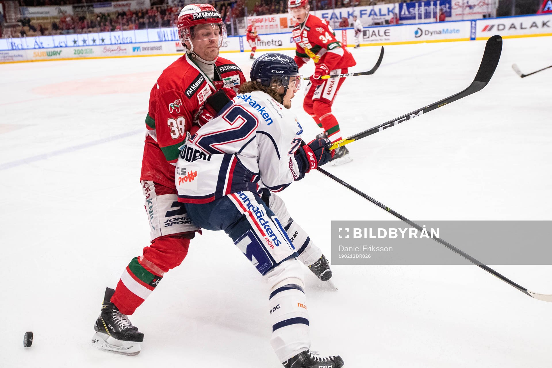 Moras Adam Massuhr och Linköpings Adam Brodecki