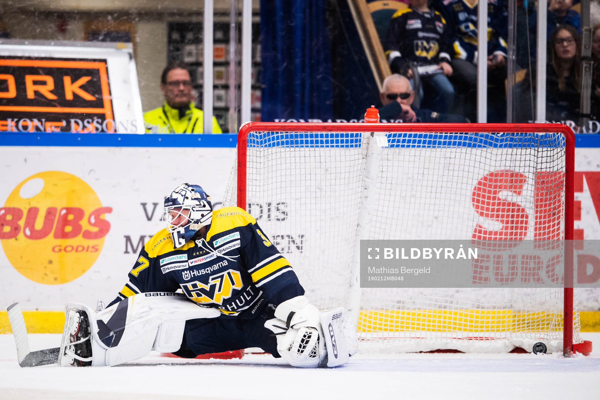 s målvakt Jonas Gunnarsson deppar